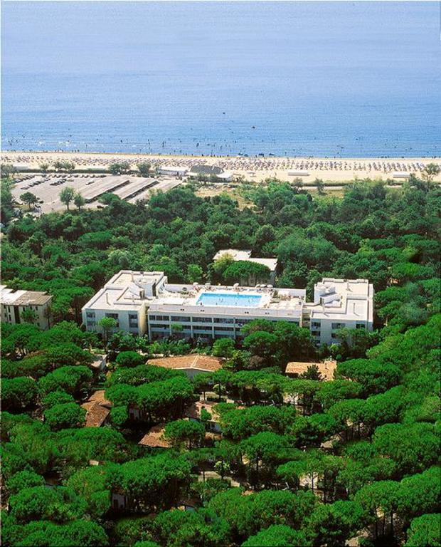 Residence Pinewood 比比翁 外观 照片